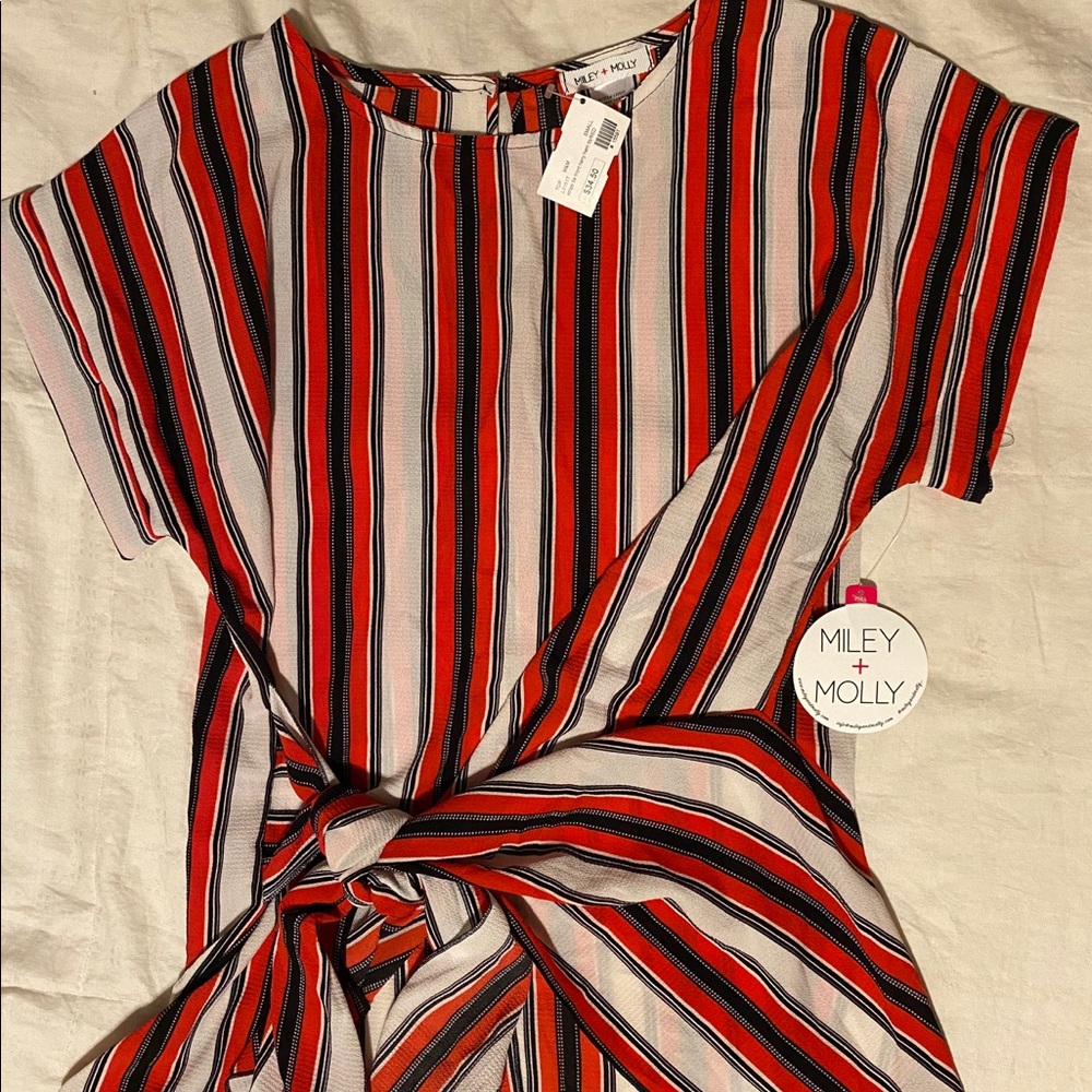 Brand new wrap top